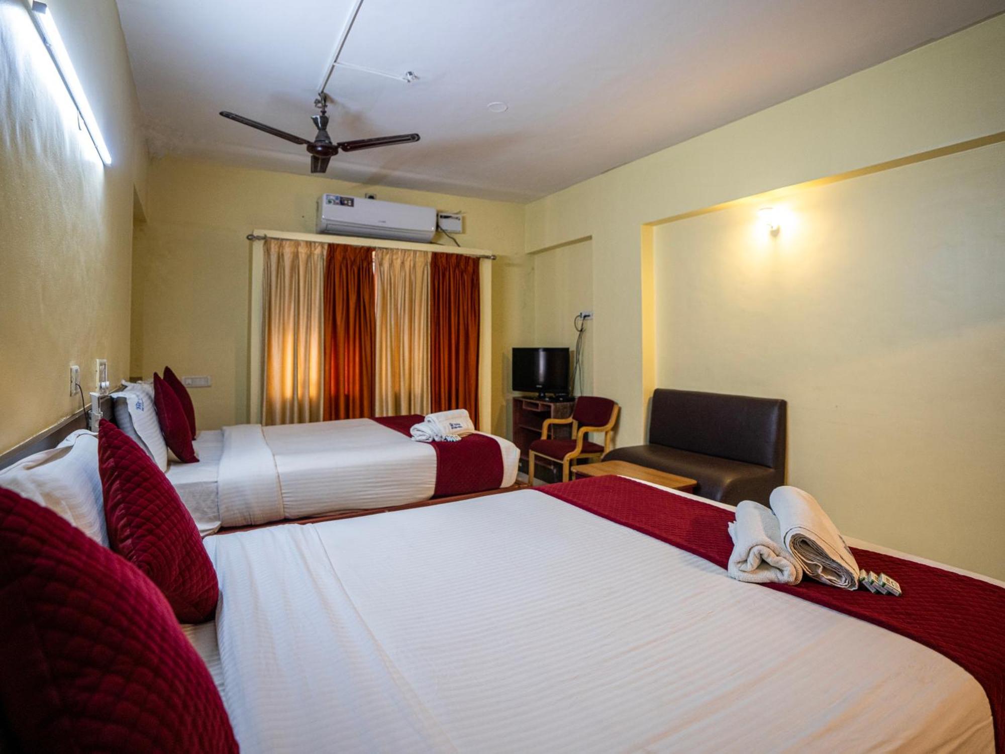 מייזור Hotel Vyshak International מראה חיצוני תמונה