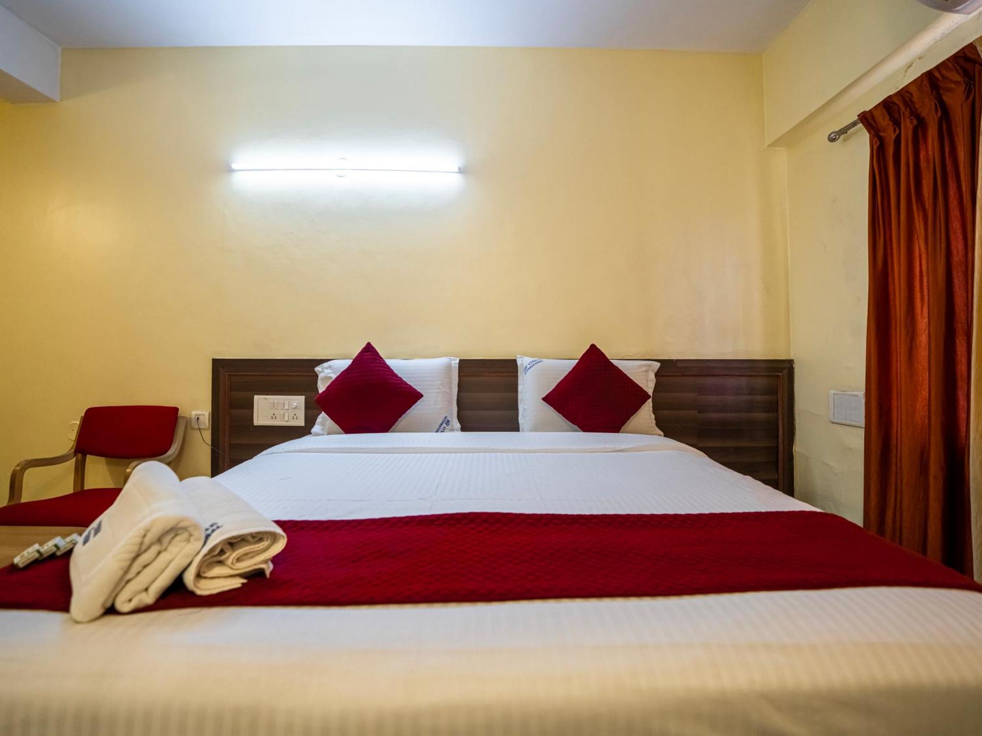 מייזור Hotel Vyshak International מראה חיצוני תמונה